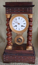 Kaminuhr Portaluhr Säulenuhr,  Gewundene Säulen, große wohlklingende Glocke