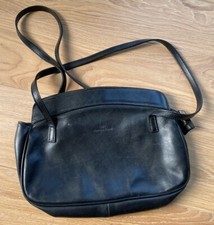 Simana Farri Damenhandtasche Leder schwarz mit 2 Trageriemen mit 1 Fach