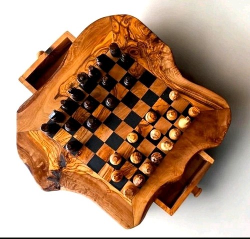 Schachspiel aus olivenholz - aus,