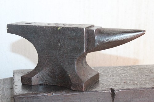 Uhrmacher goldschmied amboss - uhrmacher,