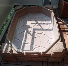 Sandkasten mit Deckel und Sitzecken
