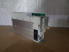 Lenze  Vector 8200 E82EV152K4C 1,5Kw  3~400V   E82EV152_4C  used