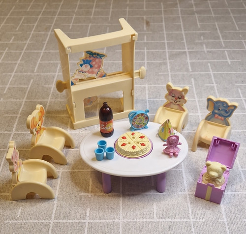 Mattel barbie kelly suprise - mattel,