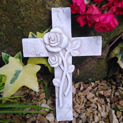 Kreuz mit rosen grabengel - kreuz, 3d
