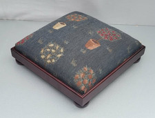 Vintage Gobelin Fußhocker