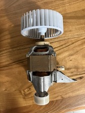 Siemens Extraklasse IQ 300 Kondenstrockner Ersatzteil Motor. 