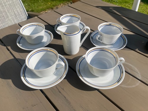 Kaffeetassen mit teller - kaffeetassen,