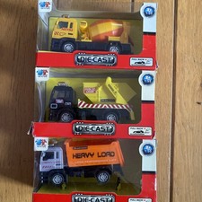 3 x Spielzeug Lkw 1:55 mit aufzieh Motor Betonmischer, Container und Baustellen