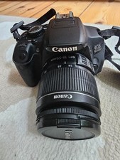 Canon EOS 650D mit Zubehörpaket, schwarz mit Ladestation und Tasche