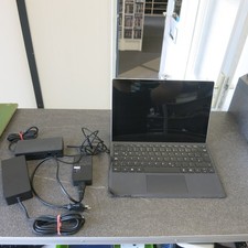 Surface Pro 4 1724 I5-6300U 2,5GHz 8GB 256GB 12,3 Win 10 Pro Tablet DE Defekt