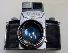 Ihagee Exa mit Görtz Primoplan 1:1,9/58 und Prismensucher