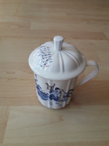 Teetasse mit sieb und deckel - teetasse,