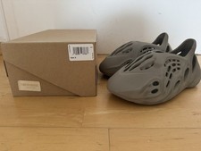 yeezy foam runner 43