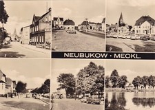 Ansichtskarte Neubukow Rathaus Markt Bahnhof Teich Straße Postkarte AK