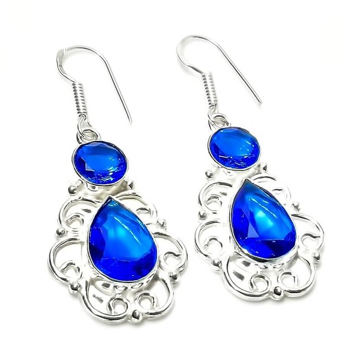 Handgefertigter blauer