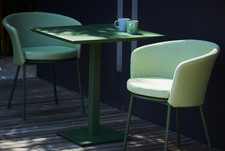 FLIX Tisch - 70x70x75 - Stahl verzinkt - grün