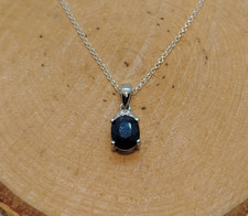 Blau Saphir und Zirkon