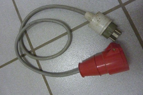 Perilexstecker auf 16a cee - auf,