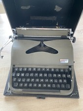 Schreibmaschine Groma Modell T mit Koffer