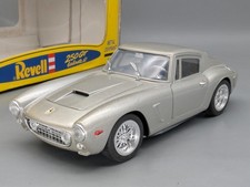 Modellautos 1:18 Revell