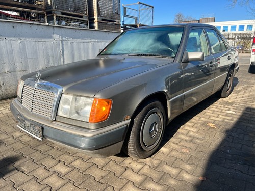 W124 250d stufenheck - w124,