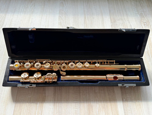 Sankyo flute with lafin - flute,