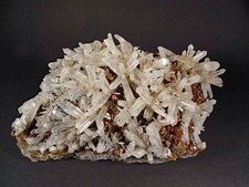 Quarz  teilw. als Zepterquarz