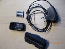 Samsung GT - E 1170 i Handy mit Gürteltasche