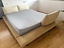Ligne Roset | Peter Maly Bett | 180x200 | incl. Lattenroste und 3 Steckkissen