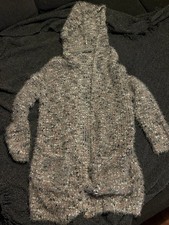 Strickjacke lang mit Kapuze u