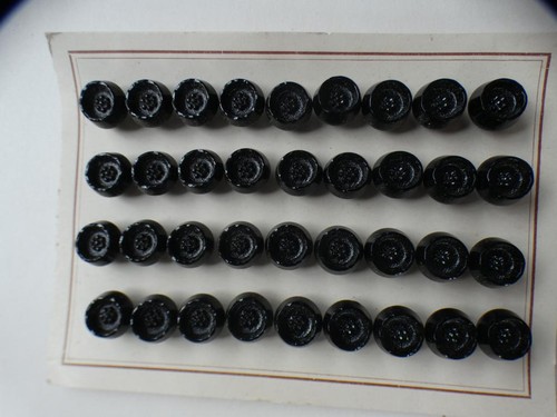 Stück alte glasknöpfe - 36,
