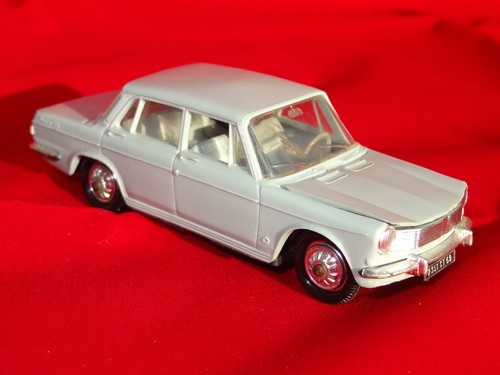 Norev plastic simca 1501 - 1501,