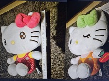 PREISVORSCHLAG 2x Hello Kitty Plüsch Kuscheltier Stofftier Fruit aus Sammlung