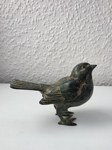 Kleine spatz vogelfigur aus - kleine,