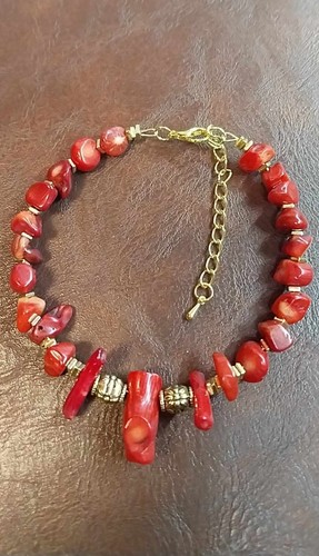 Armband mit echten - , korallen