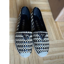 GUESS Damen Slipper geflochten
