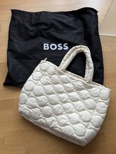 Boss Shopper aus Nylon in Creme gesteppt  