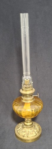 Antike petroleumlampe mit - petroleumlampe,