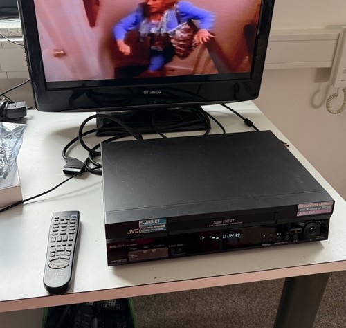 Jvc s6852 videorecorder - jvc, hr-s6852