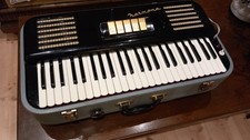 Harmona Elektrisches Harmonium