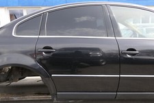 VW Passat 3B 3BG Limousine Tür hinten rechts schwarz LC9Z chrom ohne Anbauteile