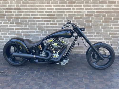 Harley davidson custombike - harley,