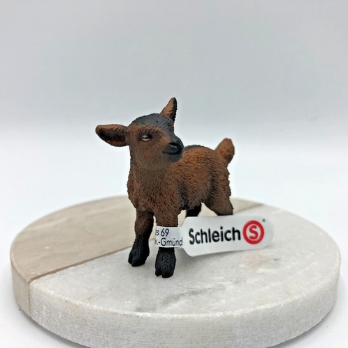 Schleich farm world 13829 - farm,