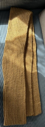 Handgestrickter schal braun - ,
