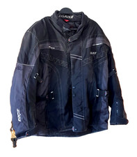 Motorrad Kombi der Marke Büse