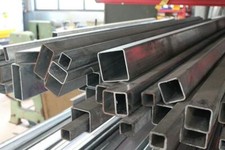 Vierkantrohr quadratisch Stahl feuerverzinkt - 15mm bis 100mm Metall Säule Zaun 