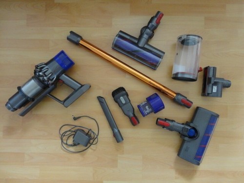 Dyson cyclone v10 absolute - dyson,