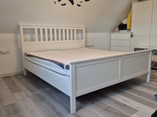Bett (HEMNES), 180×200 cm, weiß gebeizt, Lattenrost (BeCo)  Matratzen/gebraucht