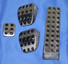 Satz AMG Pedalgummis für Mercedes W203/S203 (Schaltung)