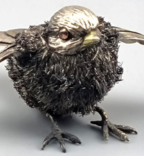 Entzückender Spatz Vogel